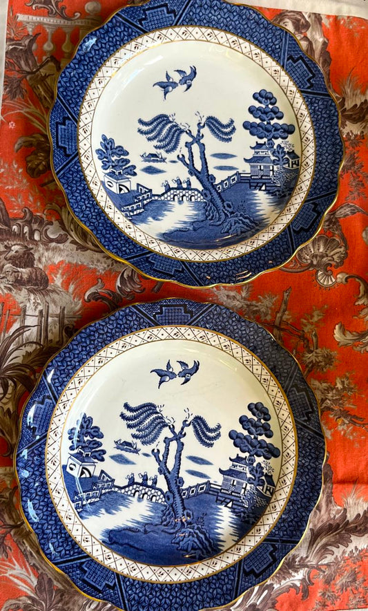 fa3709 willow pattern with gold edge, by Booths, England